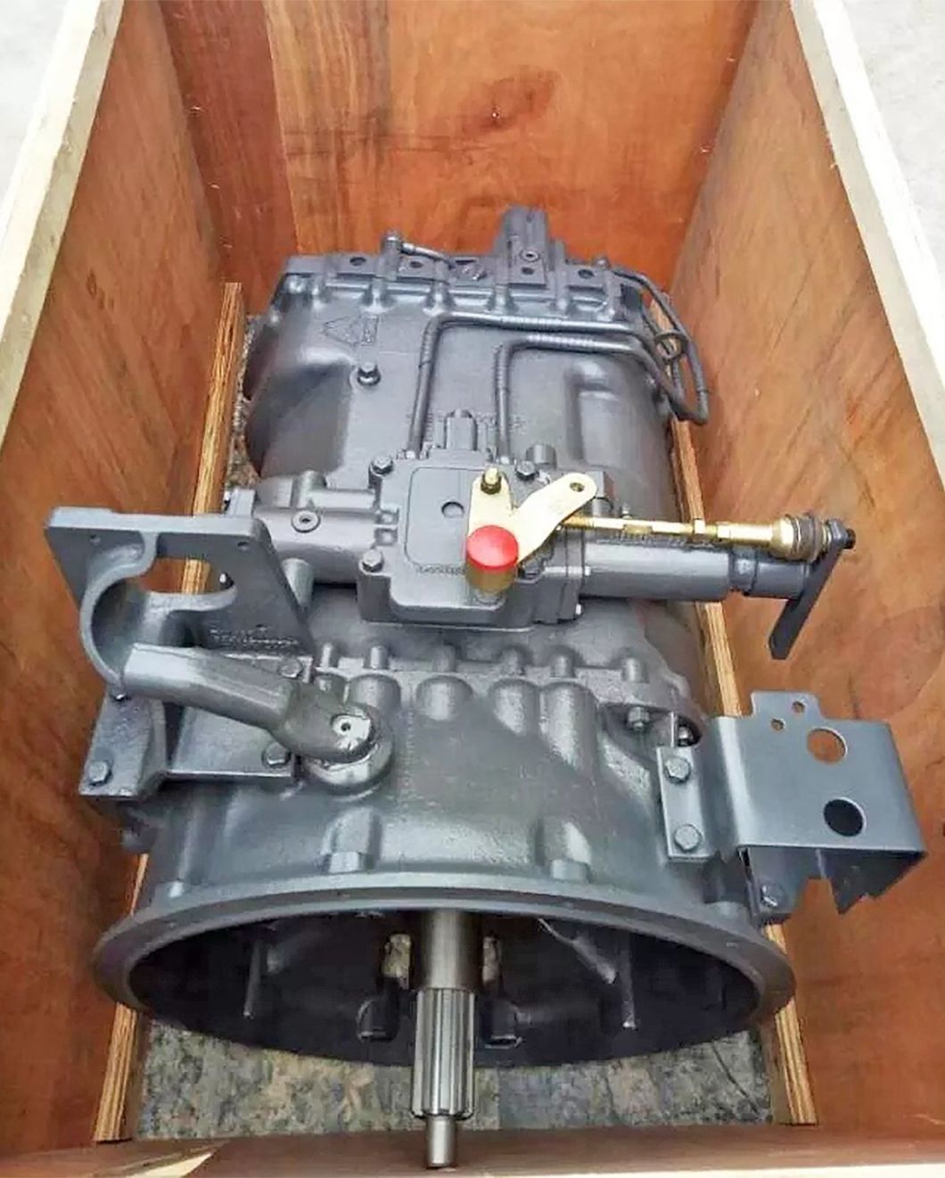 Cnhtc Sinotruk HOWO 371 Truck Gearbox Assy Hw19710 Transmission Assembly
