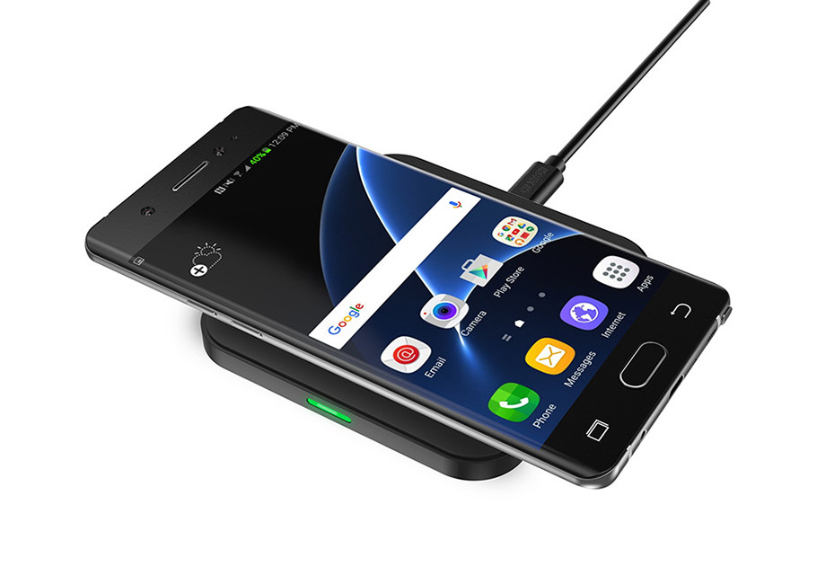 Quick Charge Portable Wireless Charging Pad Qi Certified For Mobile Phone