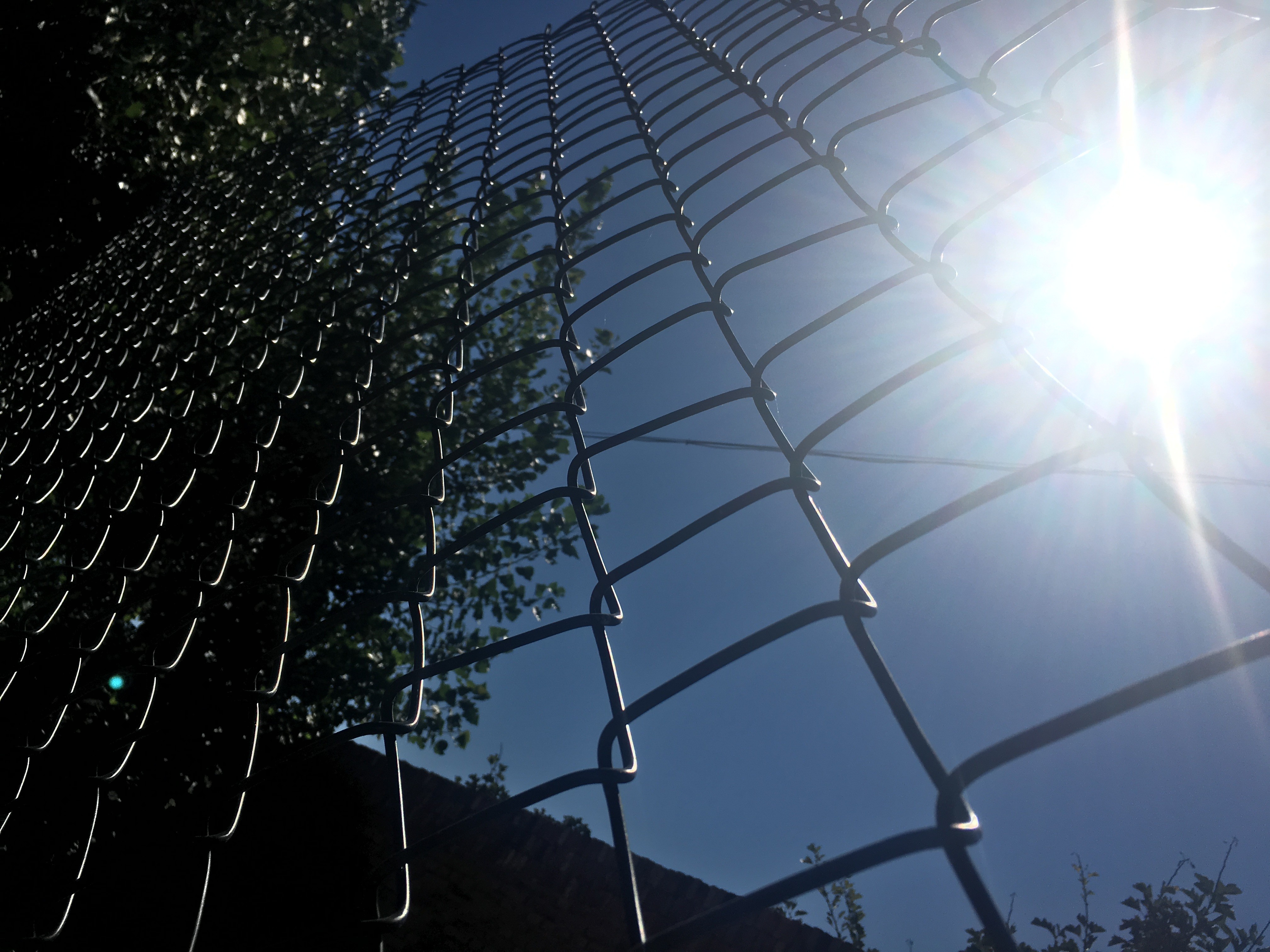 green wire mesh/hurricane fence PVC PE coated Chain Wire Hurricane Fence