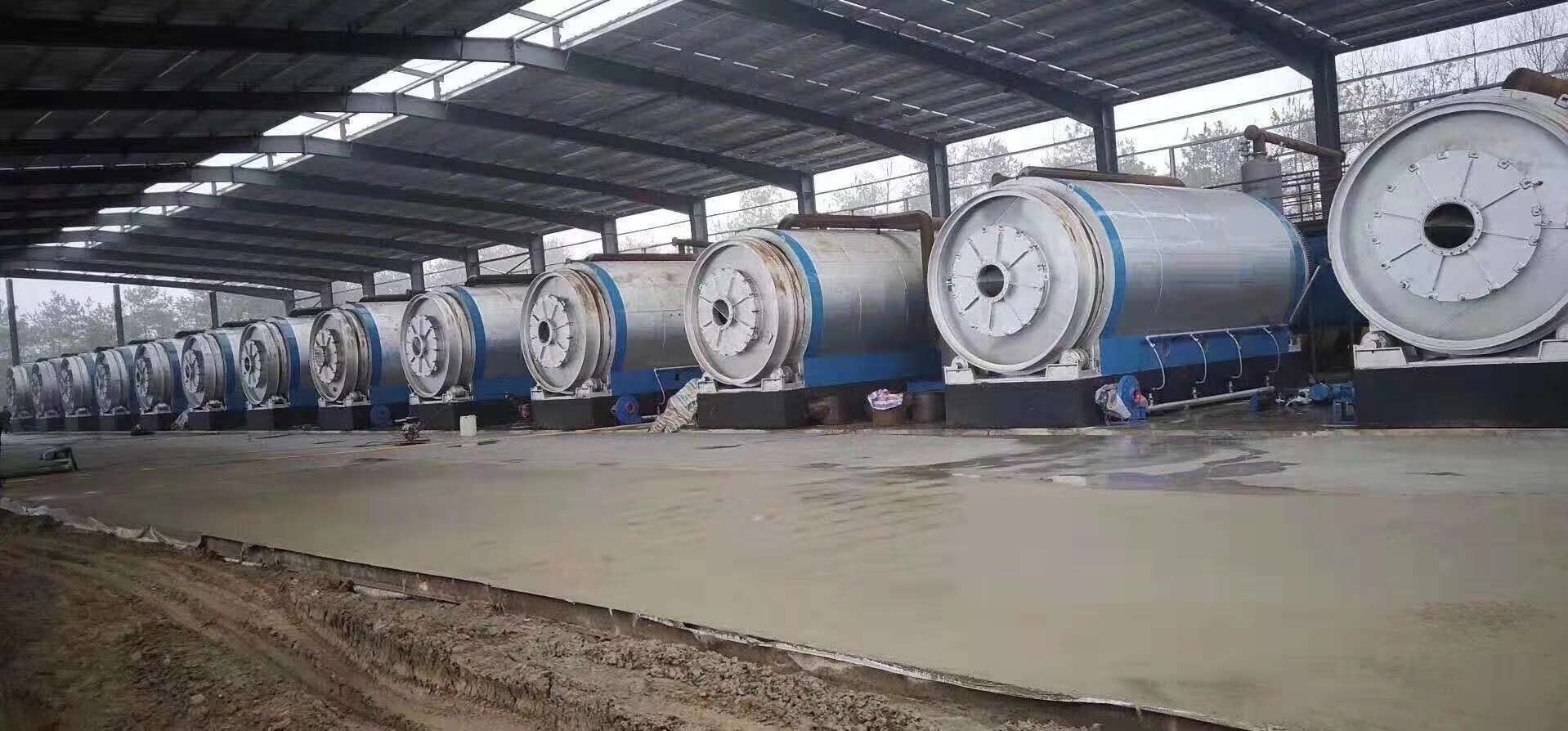 15.5kw Rotary Type Recycle Convert Waste Tires and Plastic to Fuel Oil Pyrolysis Machines
