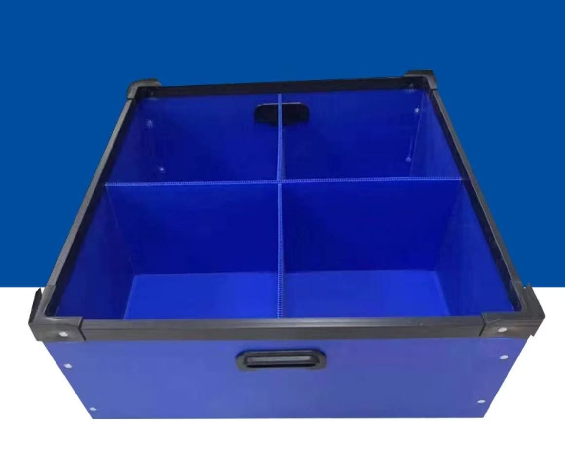 Convenient And Space-Saving Plastic Storage Box Stackable PP Material