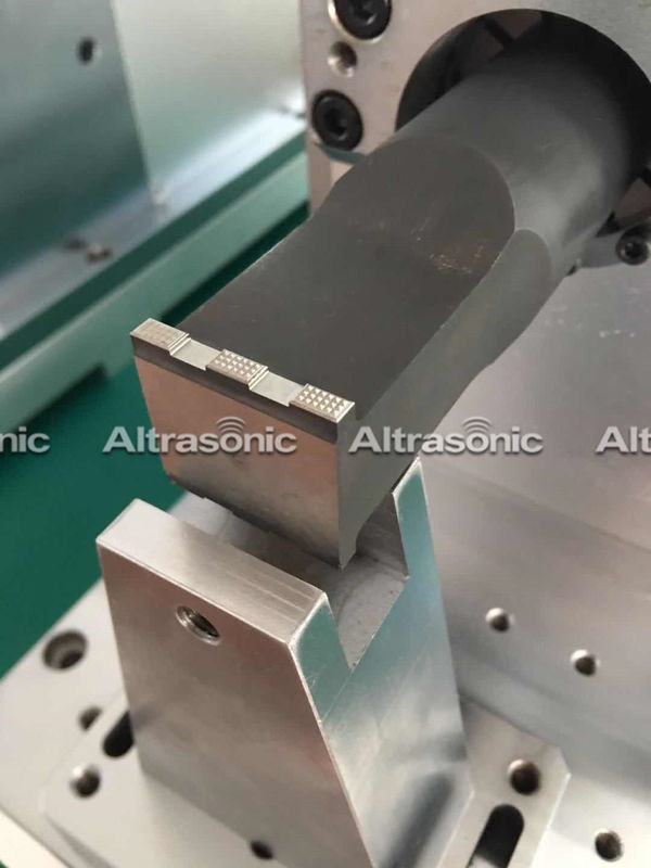 Low Noise 20khz Ultrasonic Metal Welding Machine For Battery Wire Conductor