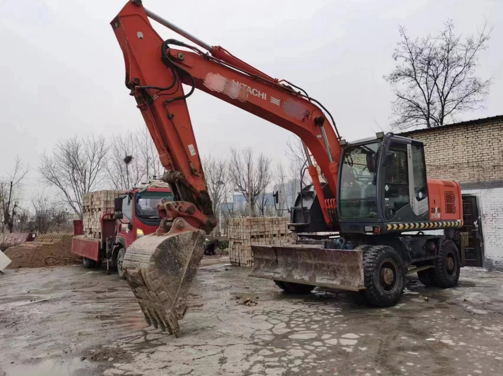 18 Ton Hitachi 170W-3 Used Wheel Excavator 0.82m3 Bucket Capacity