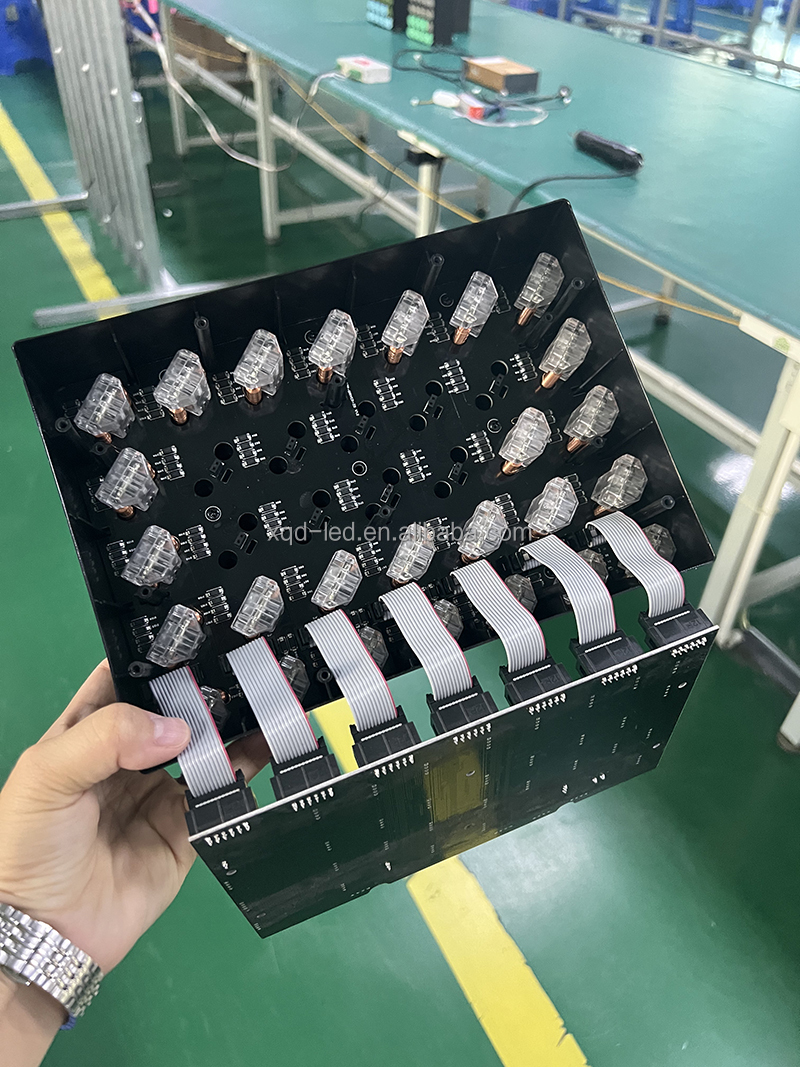 Customized Flip Dot Display Screen 15mm 8x8 Dot 120 Degree Beam Angle