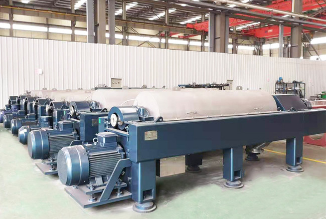 Horizontal Corrosion Resistant Titanium Decanter Centrifuges for Calcium Hypochlorite