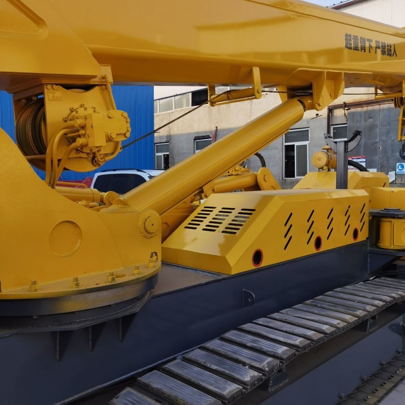 21 Meters Boom Mobile Spider Crawler Crane 12 Ton For Heavy Loads