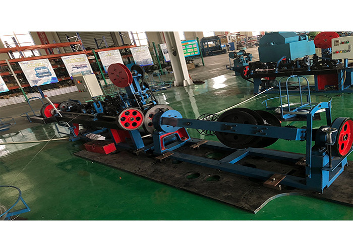 High Efficient Barbed Wire Manufacturing Machine , Wire Netting Machine 4 Twist