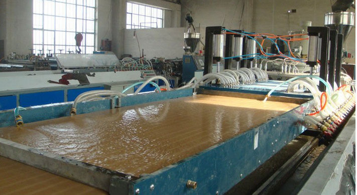 Fully Automatic Plastic Sheet Extrusion Machine Twin Screw Extruder 100-400Kg/H