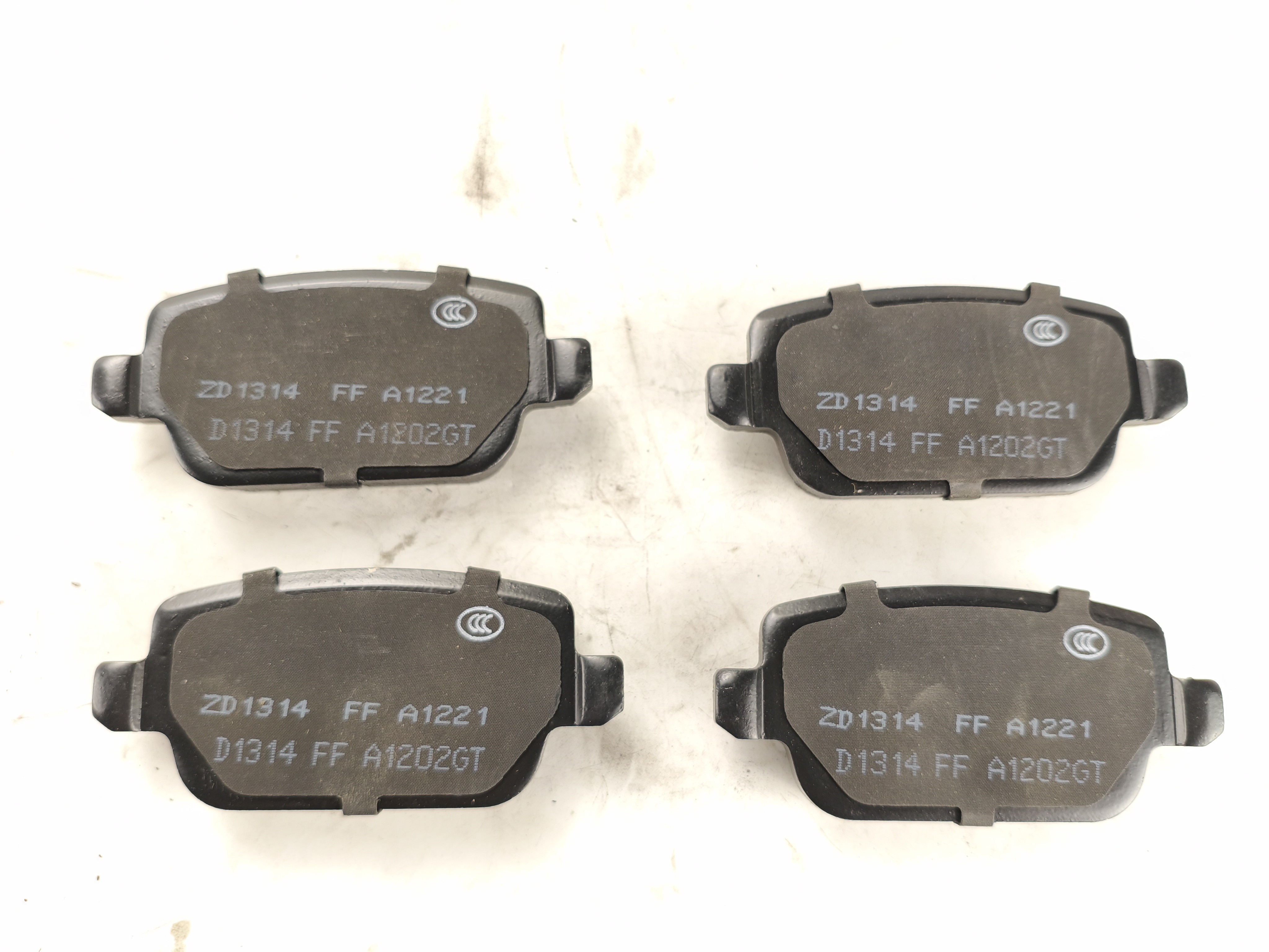 30648382 30671576 30671575 Rear Brake Pad For Volvo S80 V70 S70 S60 XC70 XC60