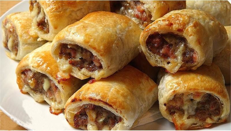 3800pcs/H Chinese Meat Pie Production Line Raw Stuffed Strudel Rolls Meat Pie Machine Maker