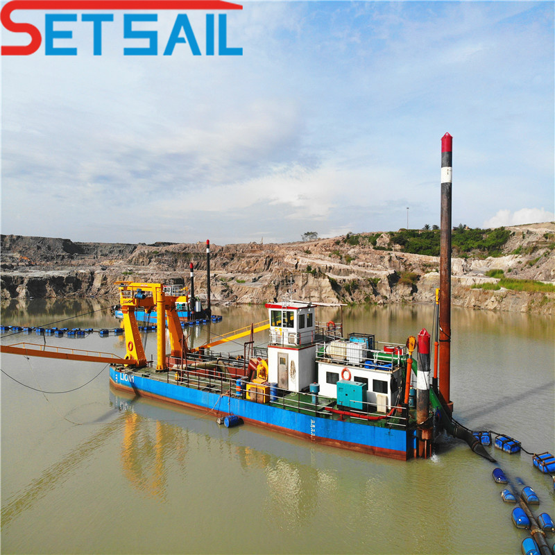Cummins Diesel Engine Water Flow 7500m3 Cutter Suction Sand Dredger