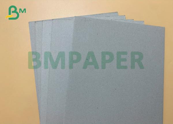 0.4mm 0.6mm Grey Chipboard Sheets 700 * 1000mm / 673 * 838mm