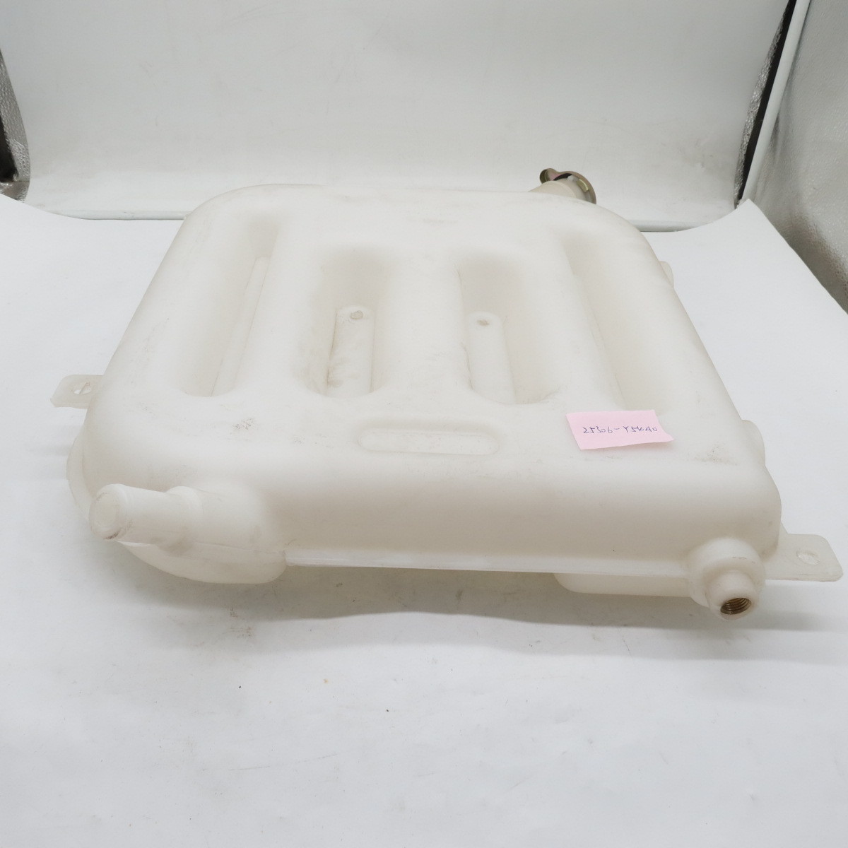 Hot sale engine parts Expansion tank A229900005647