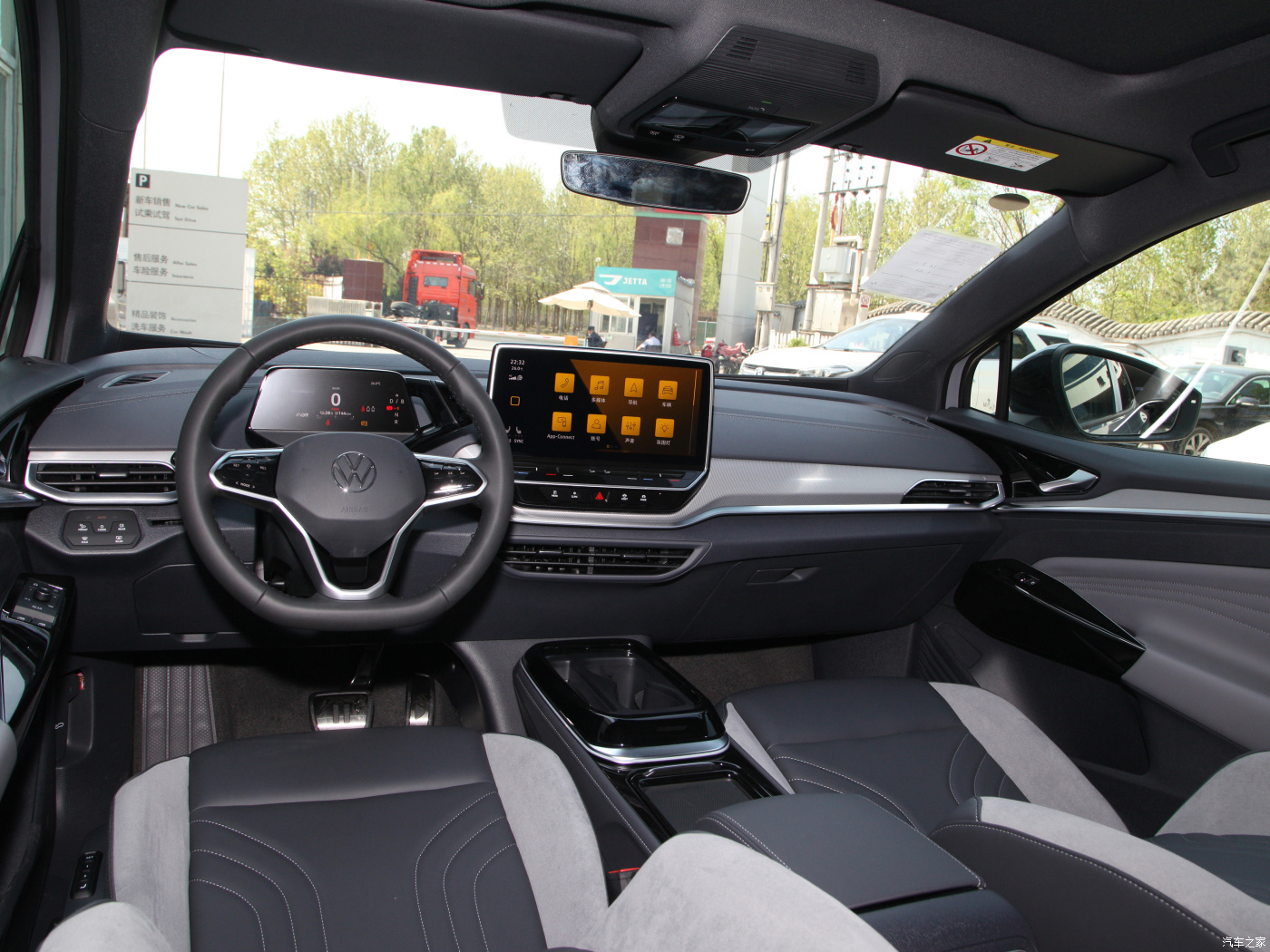 5 Seater SUV EV Cars Compact 160km/H Adult Mini Electric Car