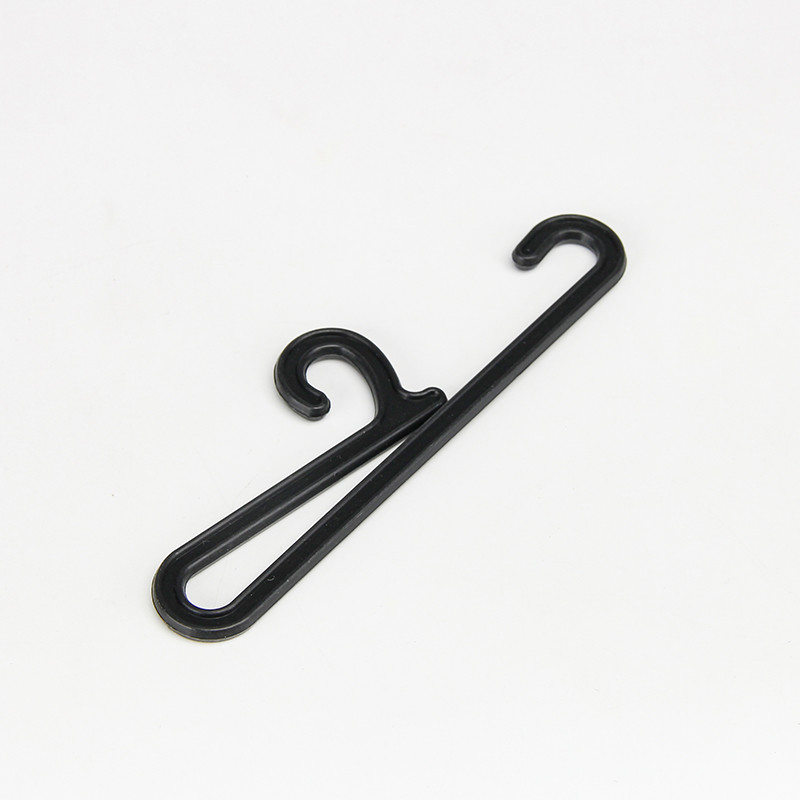 105*23mm Embossed Logo Black Plastic Sock Hangers Wide Application
