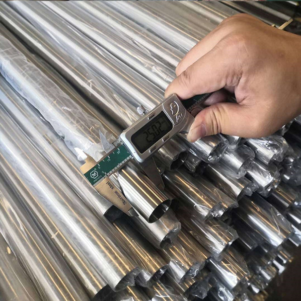 AISI Food SS Seamless Stainless Steel Tubes Hot Rolled 4-150mm For Tableware Food Equipment