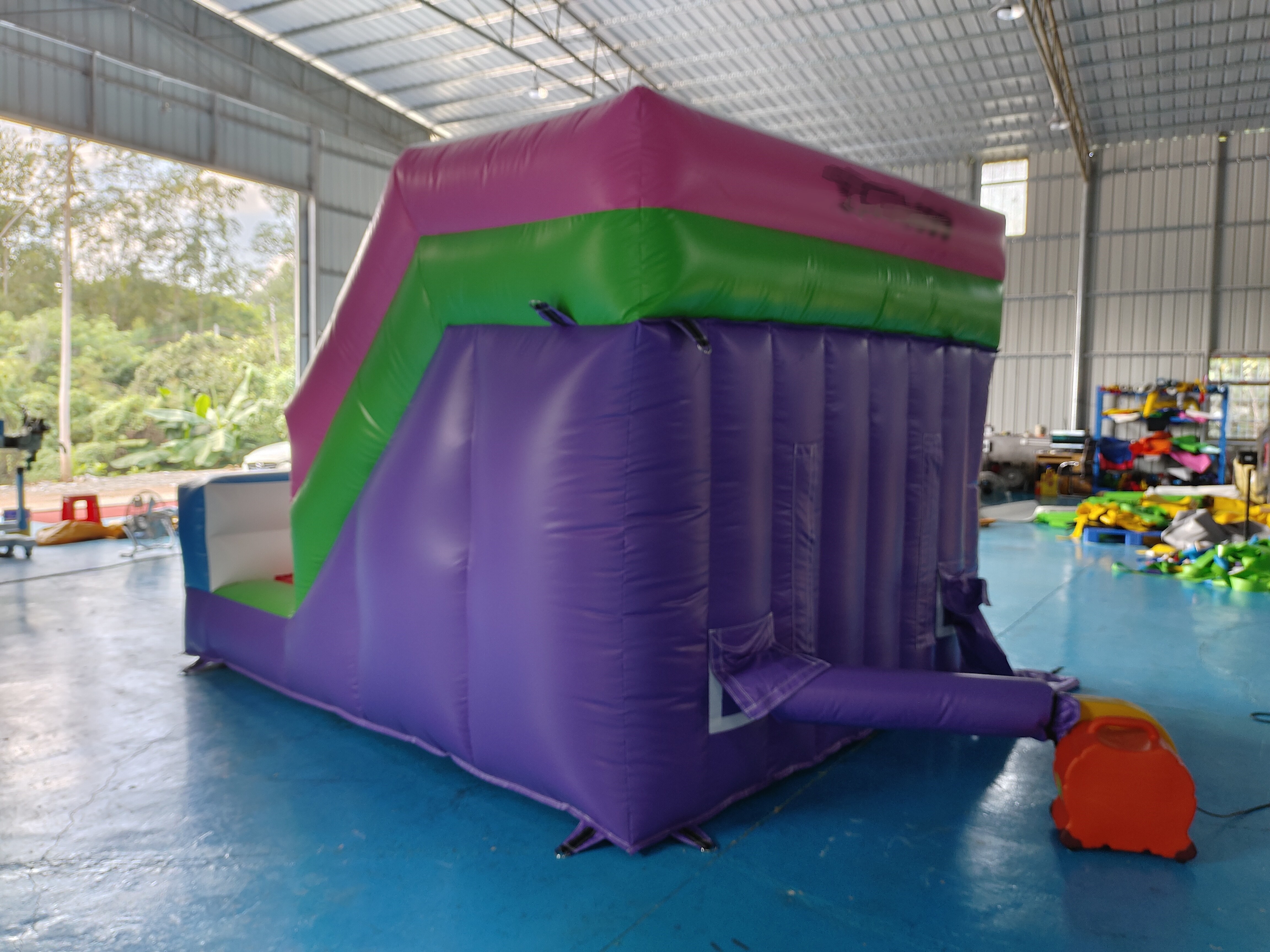 Commercial 0.55 Pvc Digital Printing Inflatable Dry Slide Mickey Mouse Cartoon Inflatable Castle For Outdoor For Kids