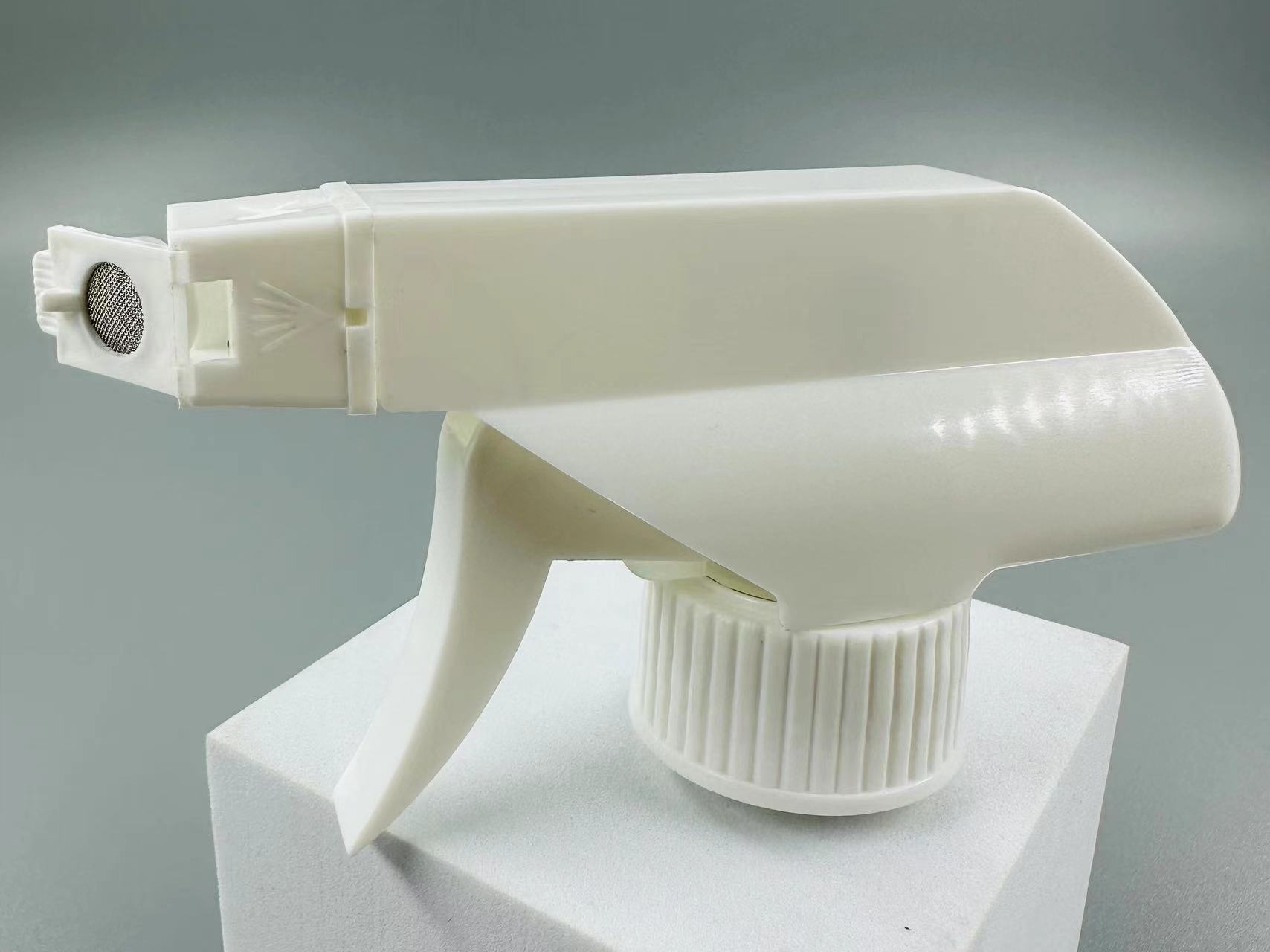 28/410 Hand Trigger Sprayer for Garden Watering PP Plastic 0.8ml/T Discharge Rate