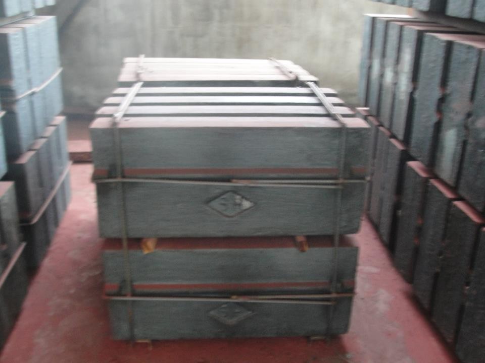 SBM PFW1214 blow bars high chrome impact crusher blow bar casting blow bar