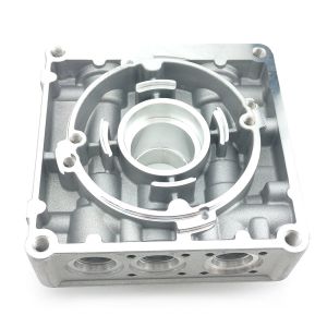 China Customized OEM Machining Spare Part Cylinder Head and Block for Customized Request on sale