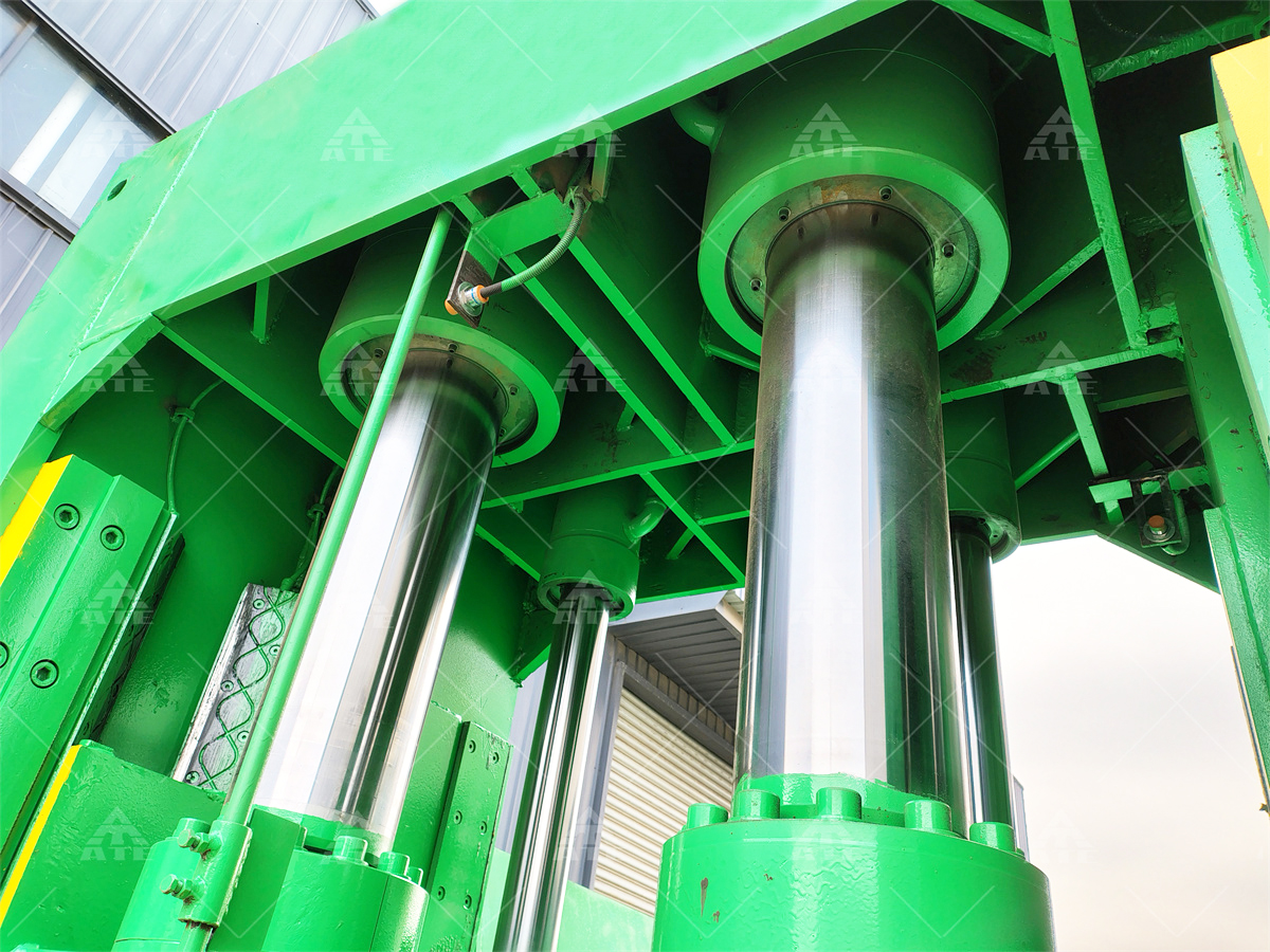 Gate Type Hydraulic Shearing Machine Gantry Shear For Cutting Metal Plate