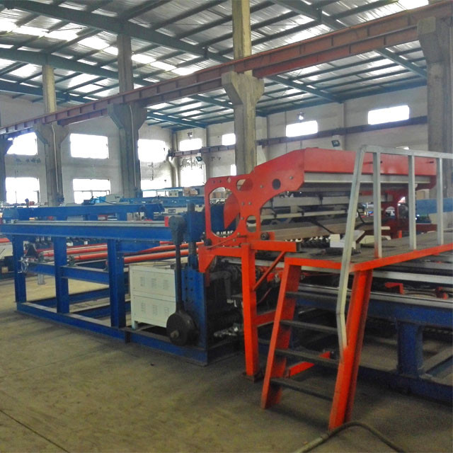 1.5m Width Coil Wire CNC Spot Welding Machine High Rigidity 70rows/Min