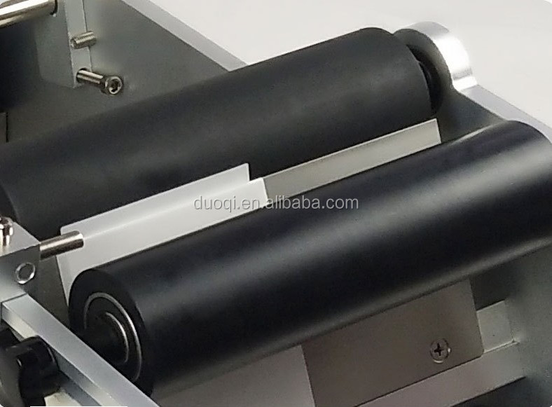 DUOQI MT-50 Bottle Sticker Labeling Machine Customized High Speed And Output