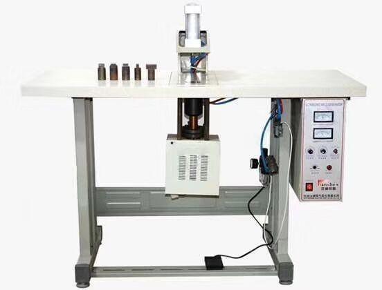 Quality Smart Design Ultrasonic Spot Welding Machine For Ear Hanging Masks for sale
