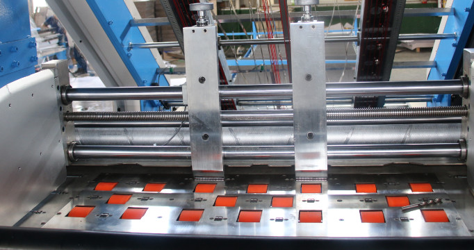 Automatic Three In One Flute Laminator Machine High Speed 1500x1500mm 150m/Min