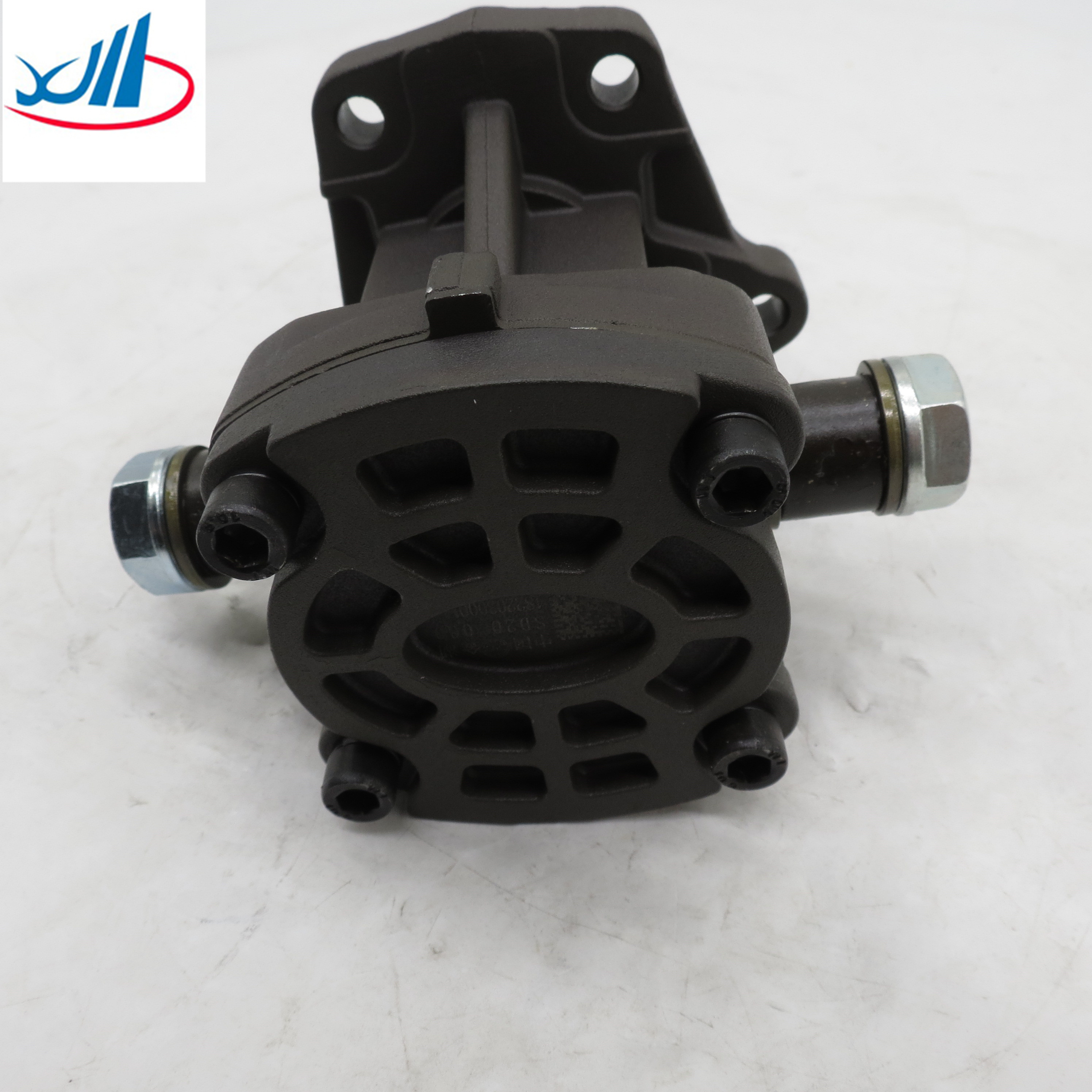 Trucks And Cars Engine Parts Oil Pump 2445110579