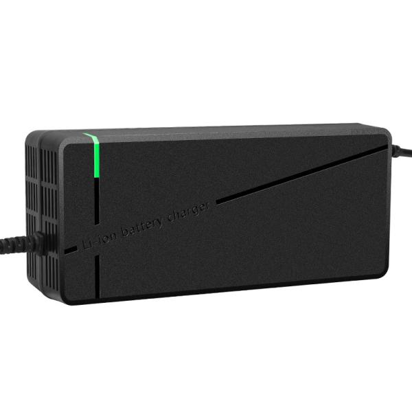 Electric Motorcycle Scooter Electric Car Charger with ABS Multi-Protection 36V