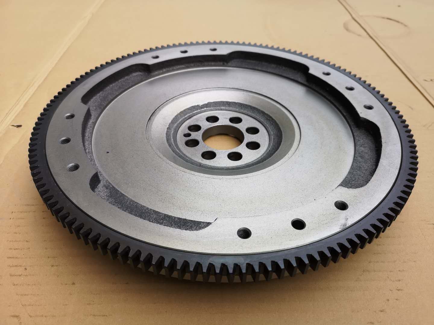 8973308921 NPR71 4HG1 ISUZU 12“ Flywheel Bearing Hole Diameter 52mm Ring Gear 138T