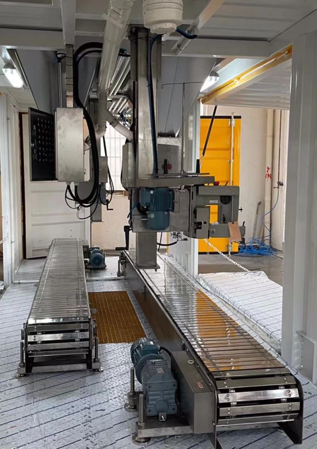 Containerized Mobile Weighing And Bagging Machine Unit Filling Sealing