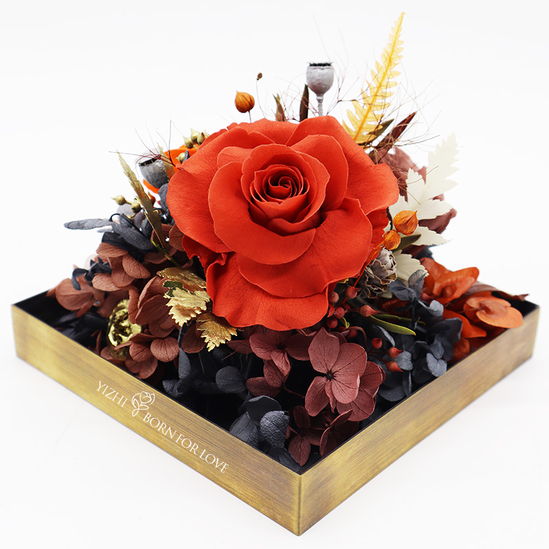 12.5*12.5*12.5CM Preserved Rose Glass Dome For Anniversary Party