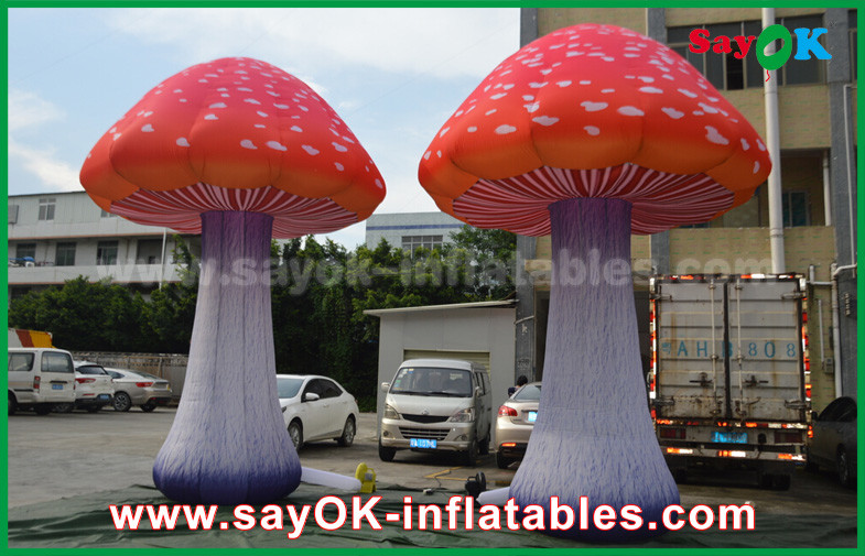 Custom Inflatable Products Red Oxford Cloth Mushroom With Built - In Blower