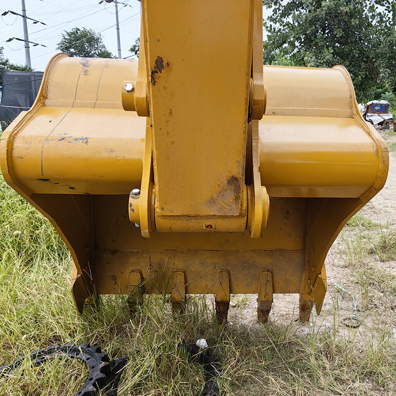 used Caterpillar 320DL hydraulic Excavator 20 tonnage 1m³ Bucket Capacity C6.4ACERT Engine