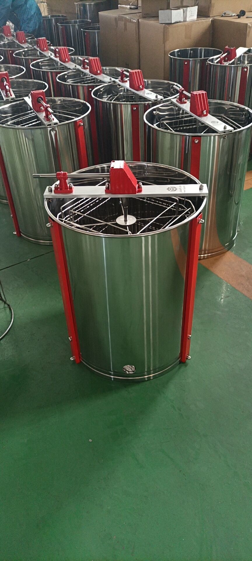 Beekeeping 201 Stainless Steel Honey Extractor 4 Frame Manual Honey Extractor