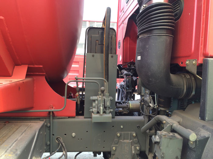 15CBM LHD 336HP Sewage Suction Truck , Septic Tank Pumping Truck