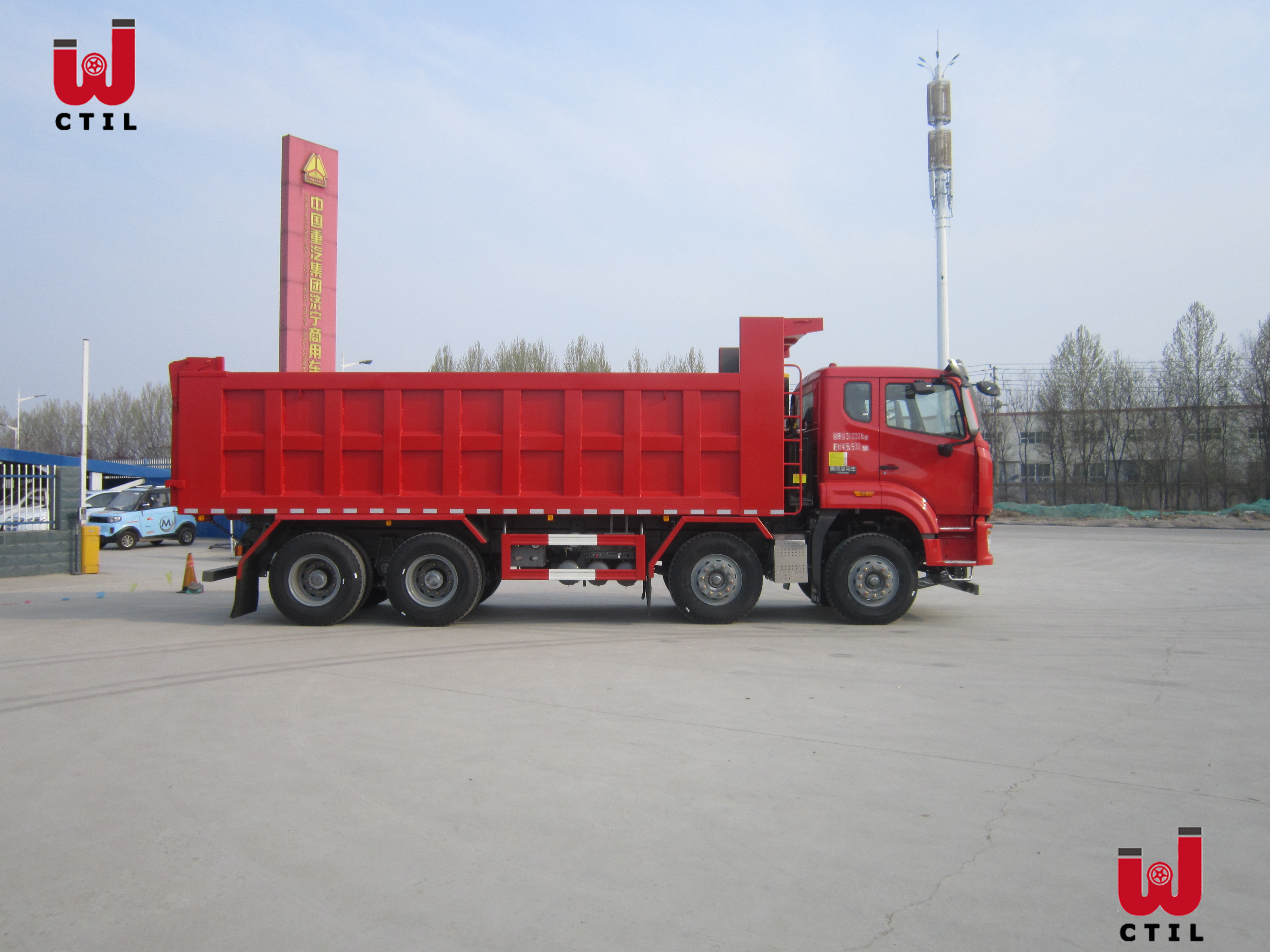 Dump truck