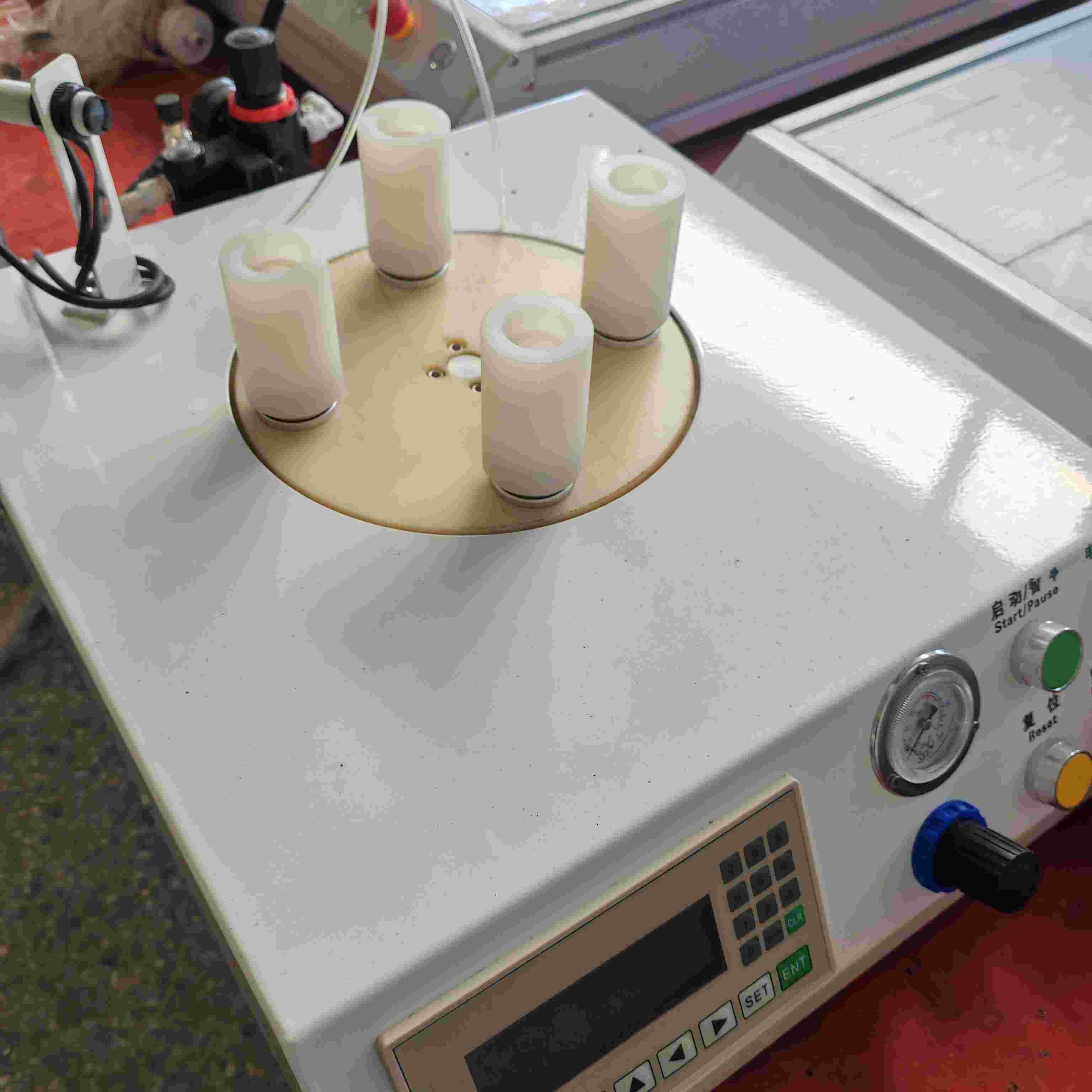 LED PAR Light Automatic Glue Dispenser Industrial Automated Glue Dispensers High Speed
