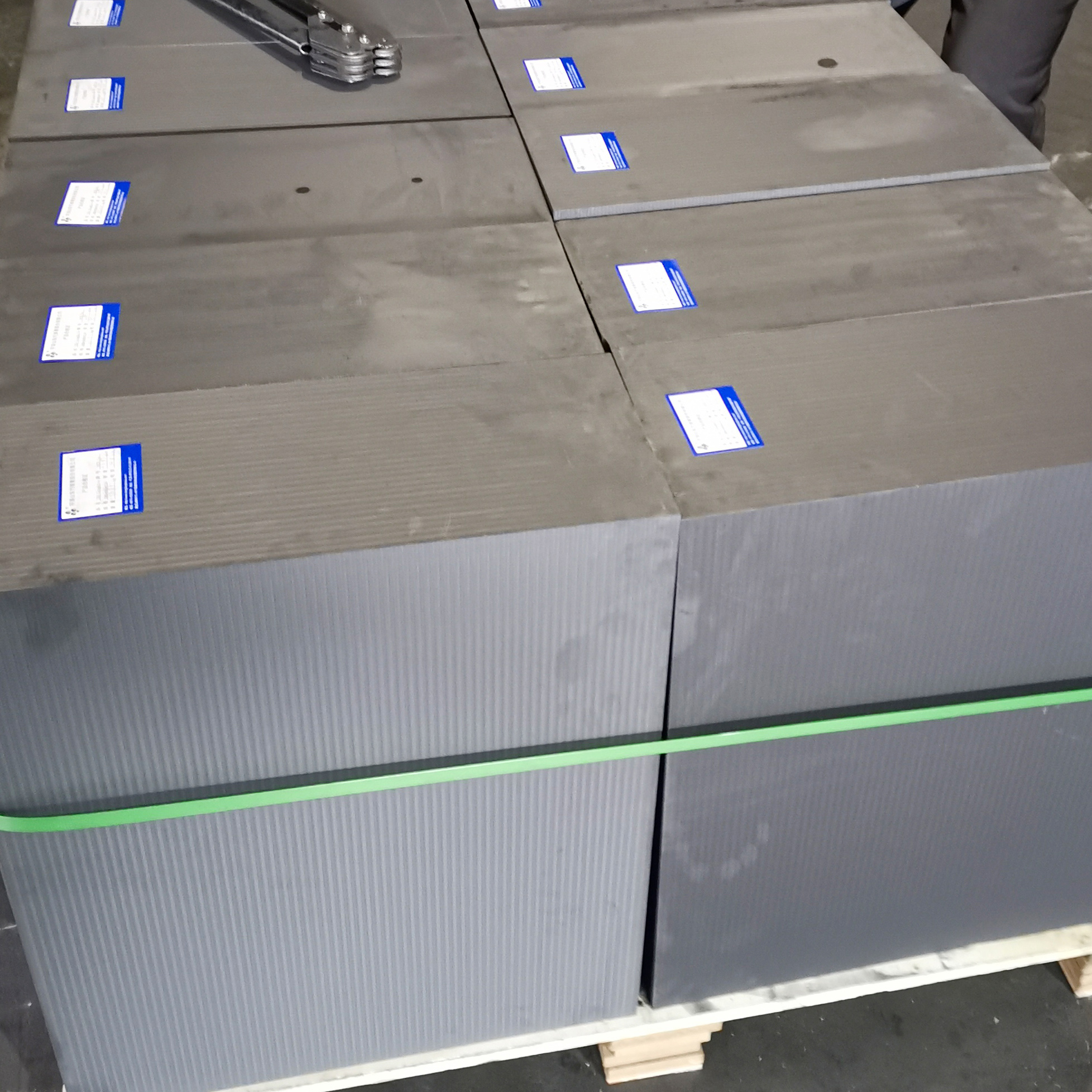 High Temperature High Density Large Isostatic Graphite Block