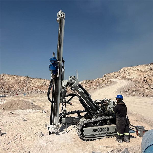 Down The Hole Drilling Machine Separated DTH Drilling Rig Crawler Drilling Rig for sale