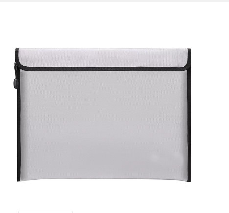 China Large Silver Fireproof File Bag Fireproof Document Pouches 13.4x9.8in Waterproof on sale China Large Silver Fireproof File Bag Fireproof Document Pouches 13.4x9.8in Waterproof on sale