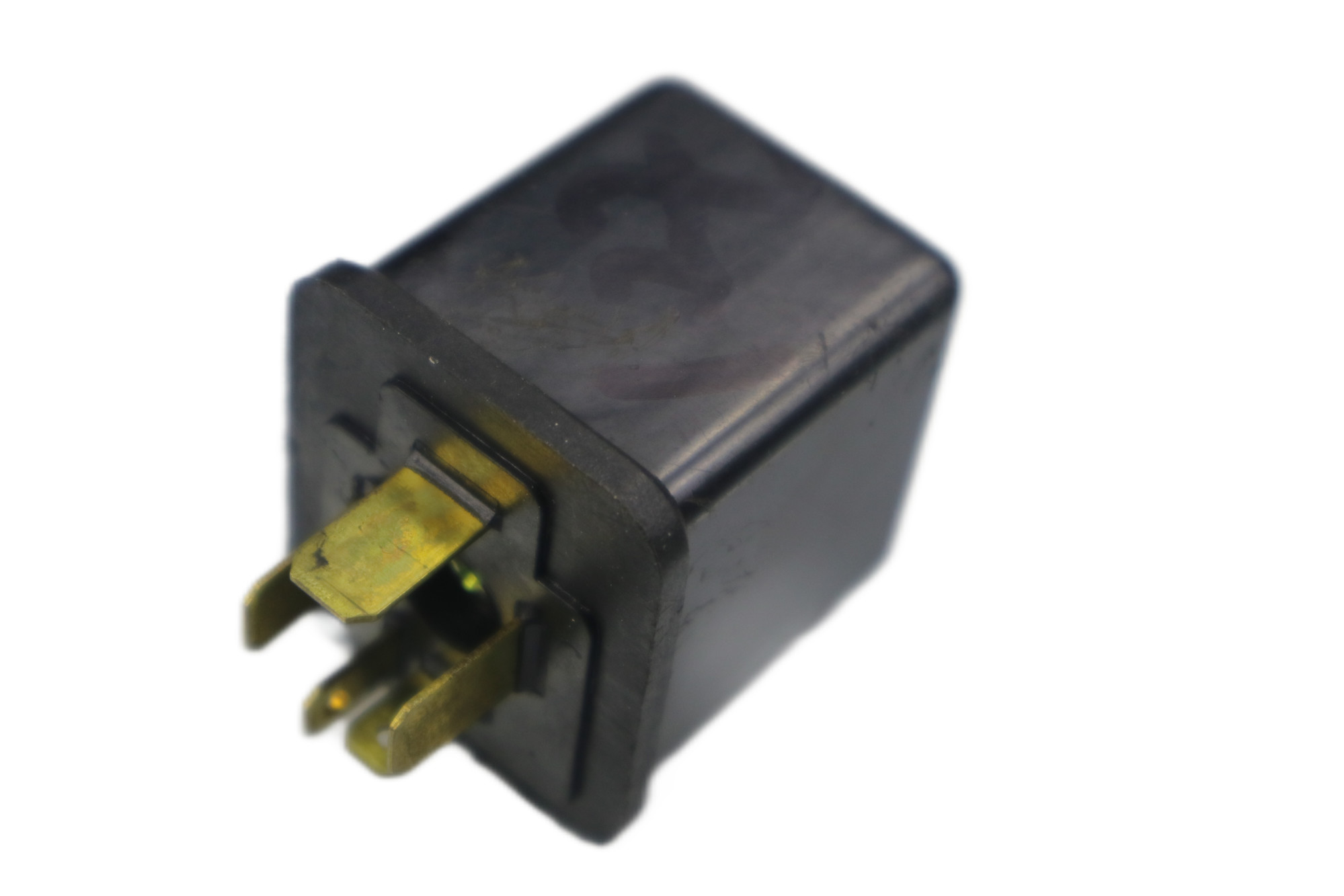 NKR55 NKR77 600P 4JG2 Isuzu Starter Relay 8971739510 Car Electrical Parts