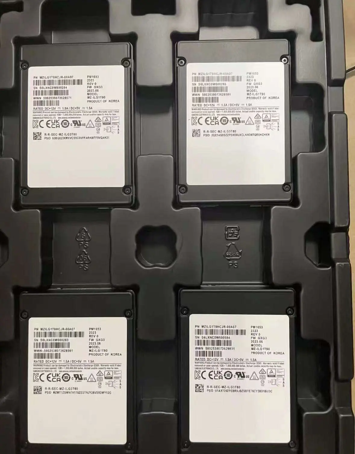 3.84T SAS MZILG3T8HCLS-00A07 Server Solid State Drive Sam Sung PM1653 2.5 SSD And 3Gb/s Interface Rate