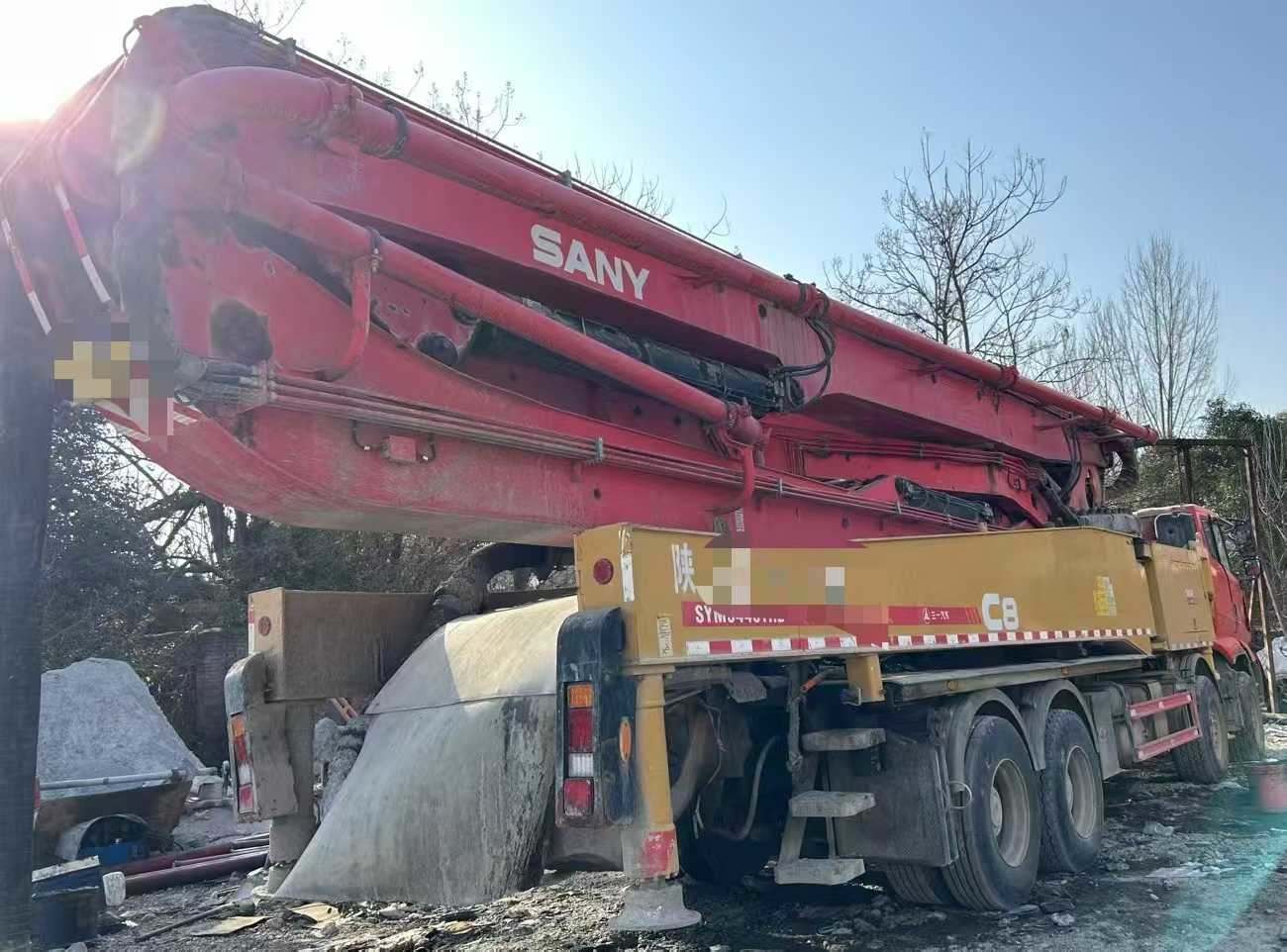 56M SANY Concrete Pump Truck Discount 8x4 Drive Mode 2013 Pump Year Limited Time Sale