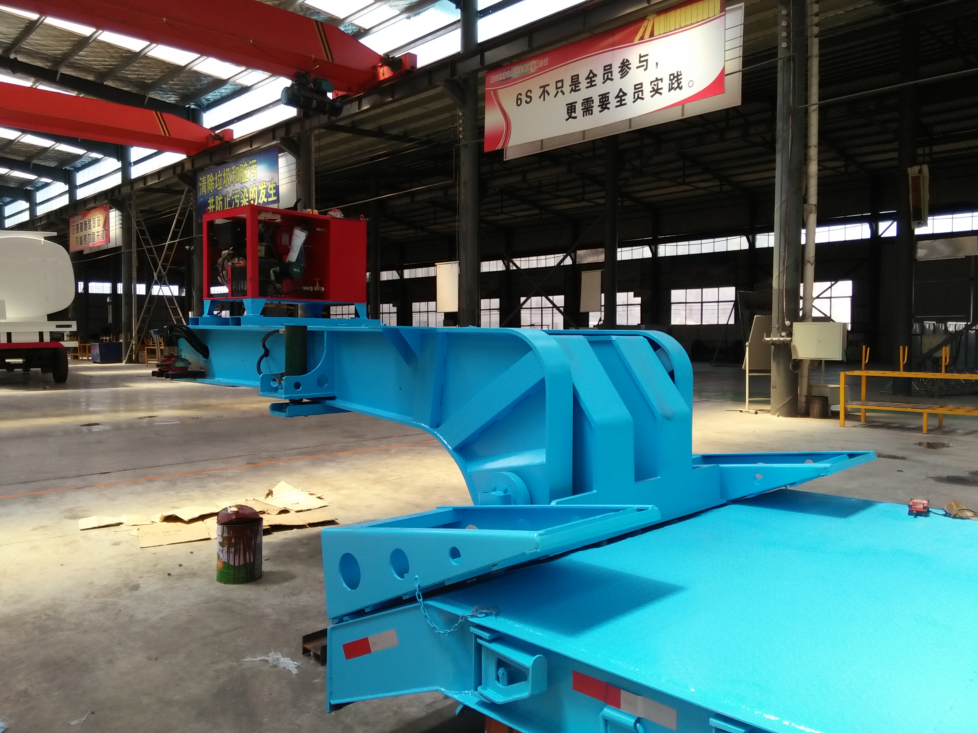 650-800mm Height 3 Axle 80T Front Loading Gooseneck Detachable Low Bed Trailer for Loading