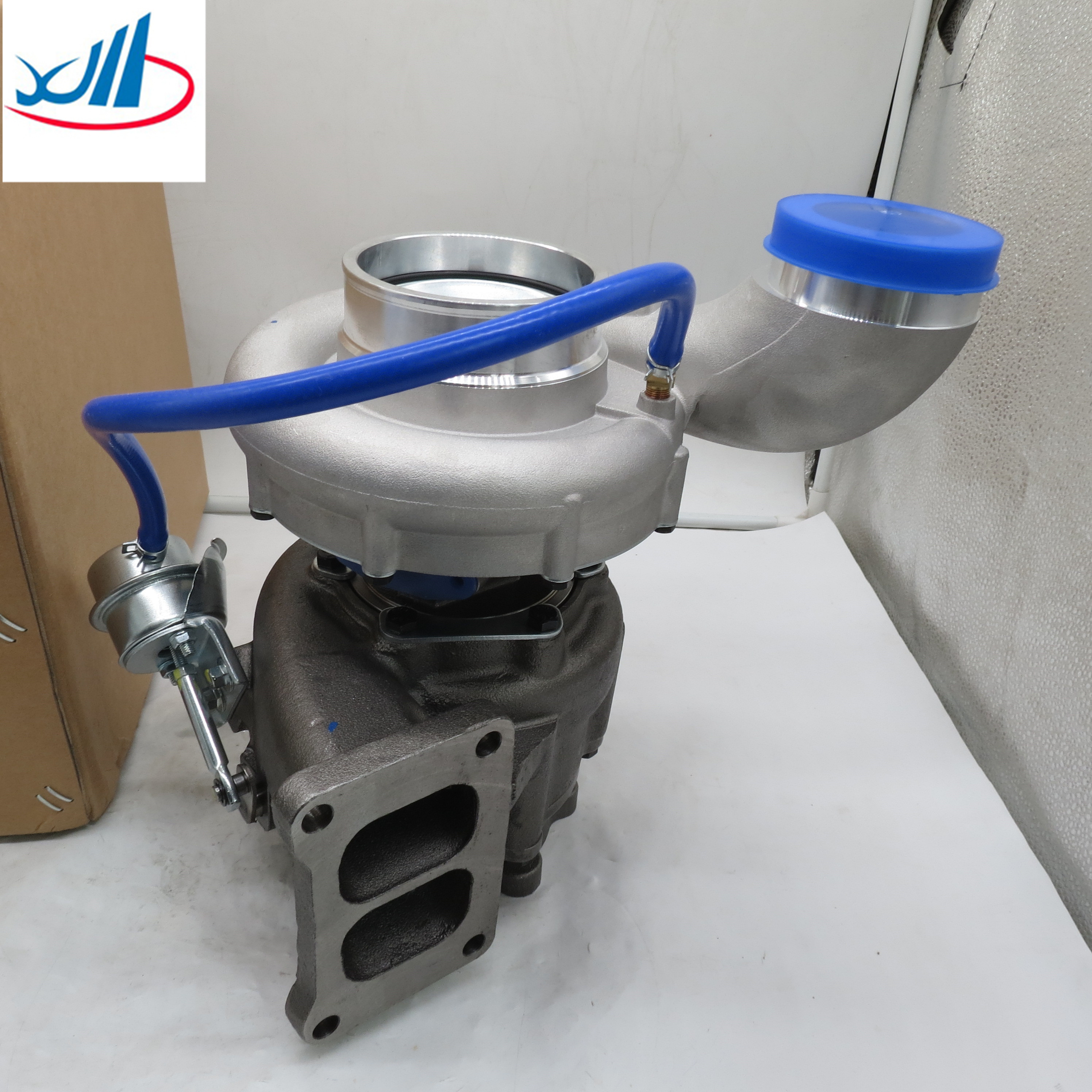 Dongfeng Auto Parts Best Selling Turbocharger HX55W 1118010BM01-074A