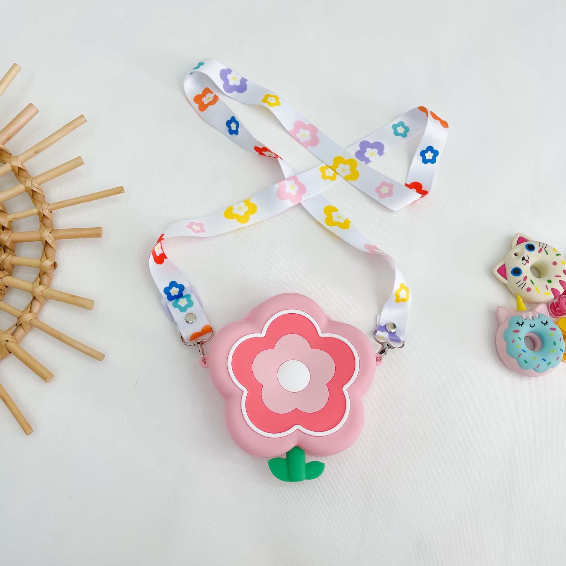 Flower Silicone Round Pencil Case Makeup Bag School Supplies Crossbody Purse Bag Handbag Shoulder Bag Christmas Gifts
