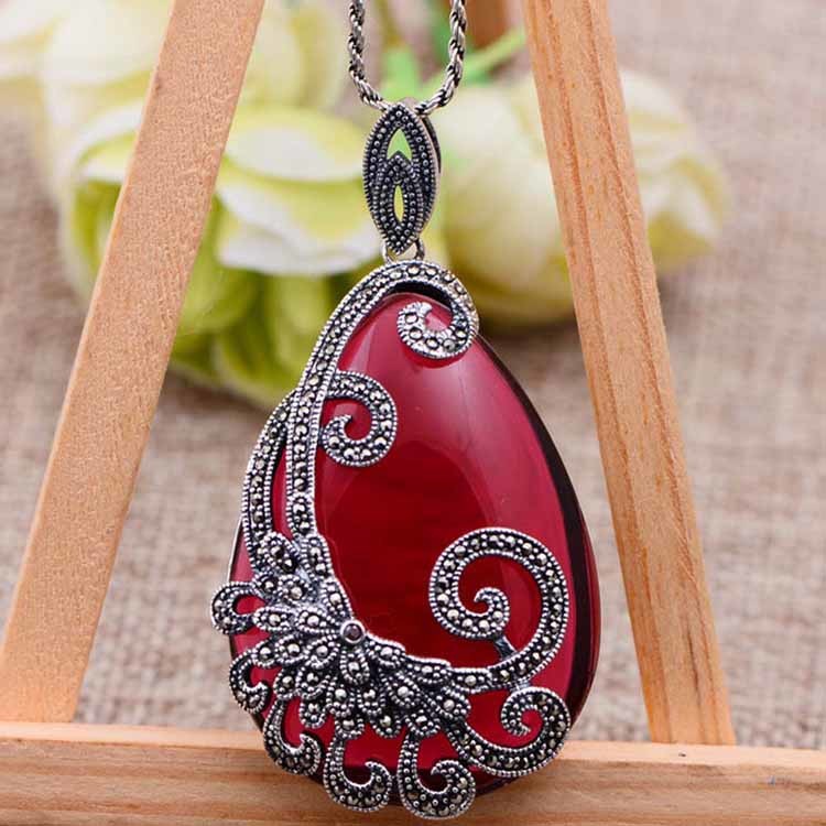 925 Silver Drop Shape Synthetic Garnet Marcasite Retro Pendant Necklace (N20180410RED)